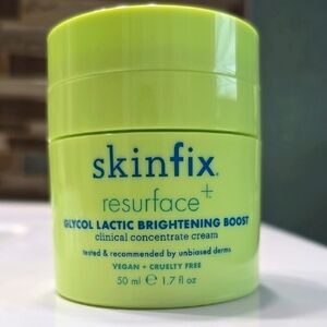 Skin Resurface Glycol Lactic Brightening Boost - Green